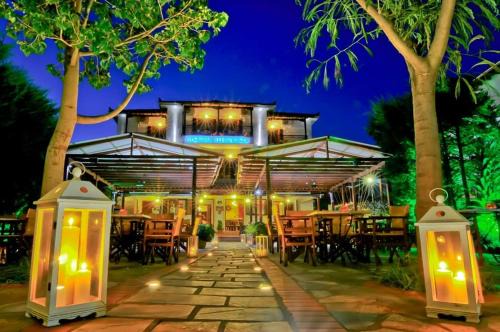 Kala Nera Hotel | Pegasus Hotel & Coastal Cafe