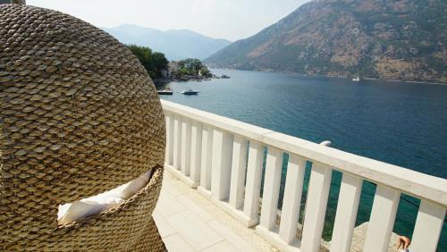 Donji Stoliv Apartment | PENTHOUSE STOLIV Villa located 5 meters from the sea SPA-Pool Exclusive Terrace,Private Jetty Sunbeds, Pebble Beach, Secluded location Total area 375m2 at your disposal