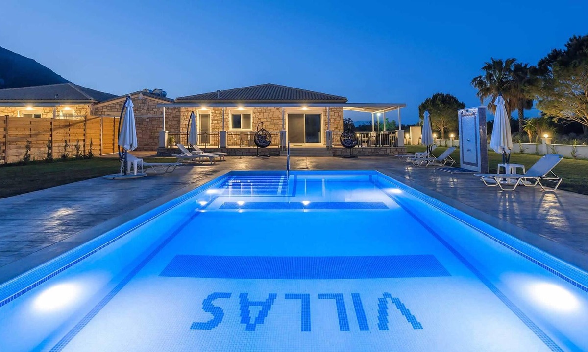 Alykes Villa | Perfect for couples, short walk to beach and bars
