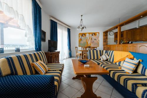 Volos House | Persephone's Dream View