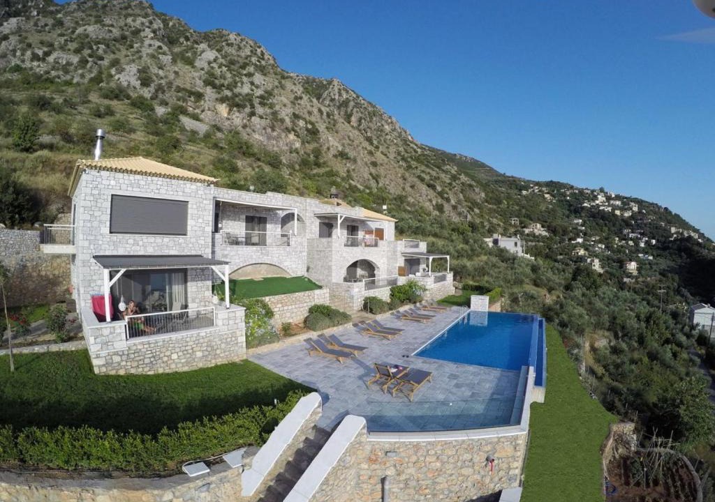 Diasella Apartment | Petra Thea