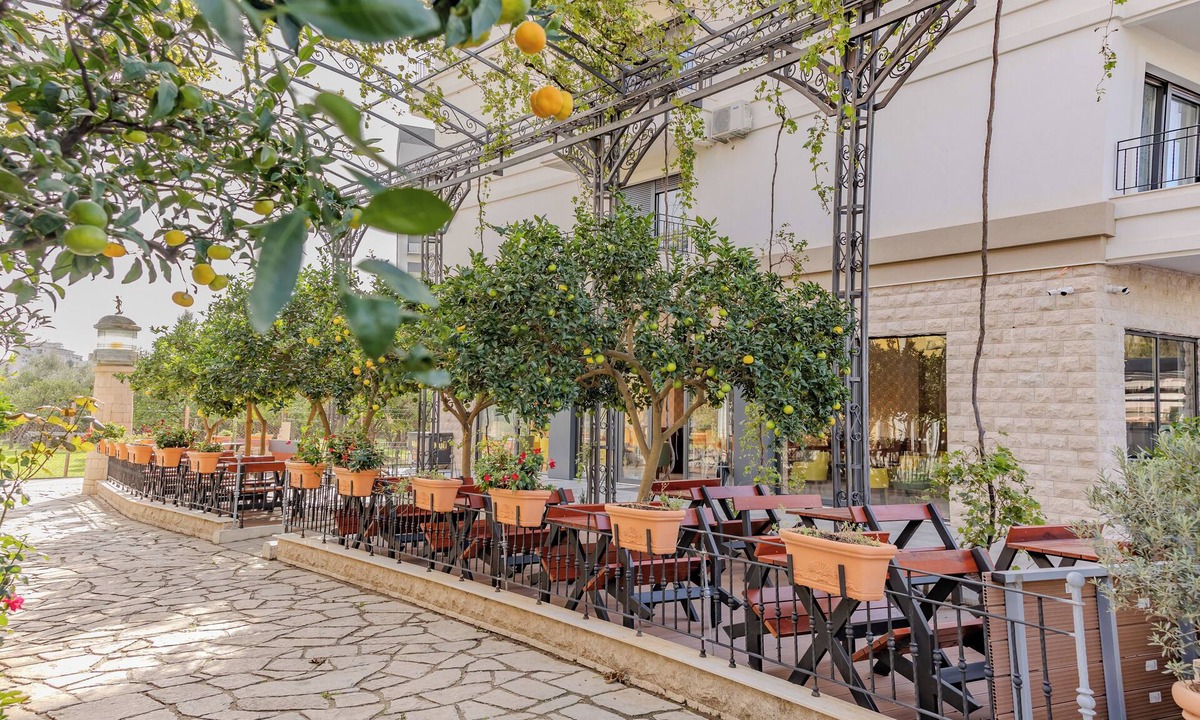 Zeljeznica Hotel | Pharos Hotel