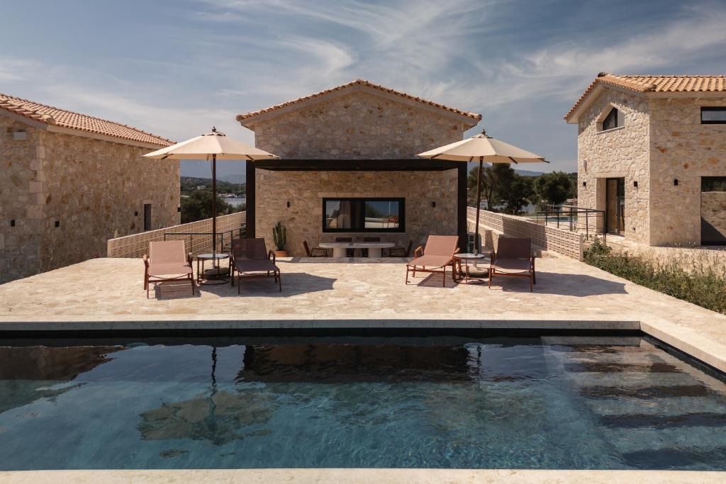Meganisi Apartment | Pharus Boutique Villa in Meganisi with Private Pool & Sea View