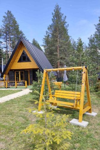 Zabljak Ski Chalet | Pine forest-White