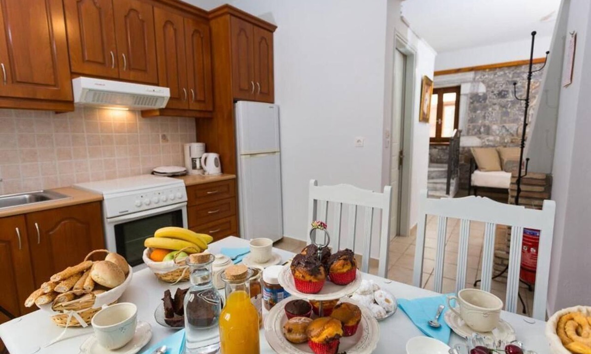Agios Nikolaos Apartment | Pleades Seaside Alcyone Gem in Mani, Near the Sea