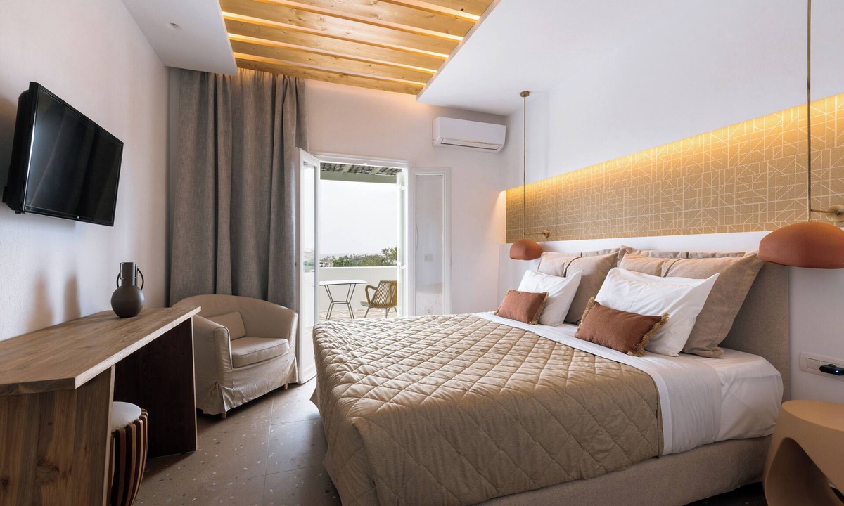 Logaras Hotel | Pnoi Hotel