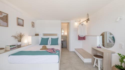 Apollonia Hotel | Polyegos View