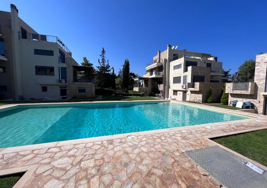 Porto Rafti Apartment | Pool apartment 5 minutes walk from beach