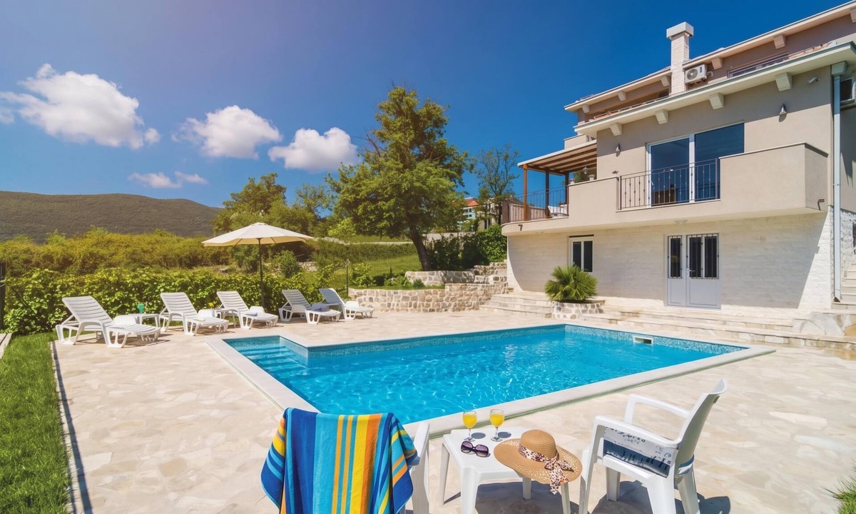 Mojdez Villa | Pool Villa Panorama Mojdež, Igalo, Montenegro
