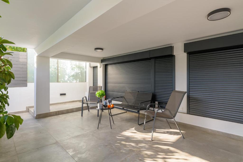 Voula Apartment | Pool Voula Apartment close to Kavouri Beach by Cielo Homes