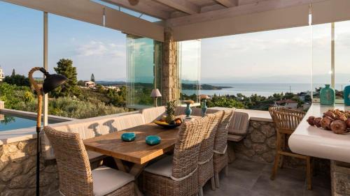 Kilada House | Porto Cheli Studio - Poolside Lux Getaway