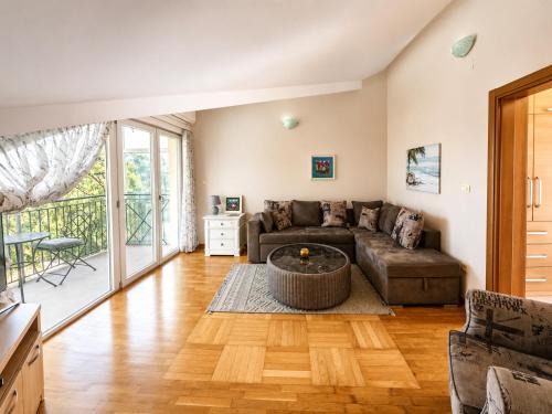 Tivat Apartment | Porto Nest Apartment-1 minute walk to Porto Montenegro