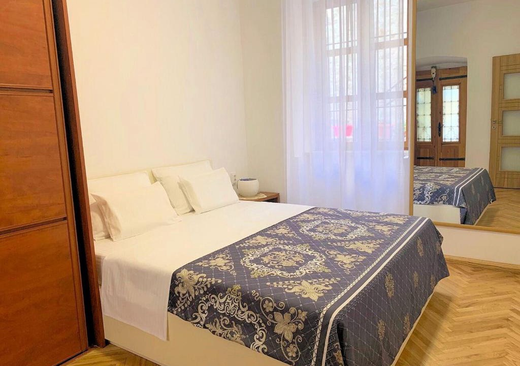 Old Town Apartment | Portun II