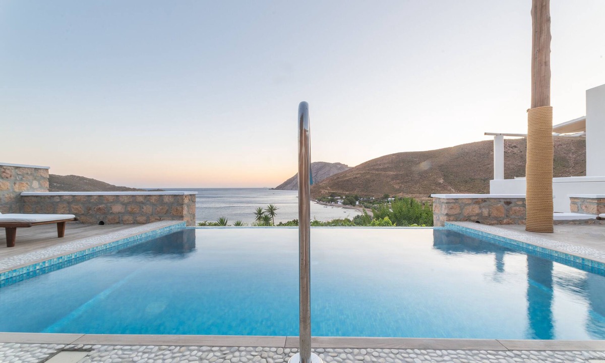 Patmos Villa | Premium Pool Villa for 4 guests