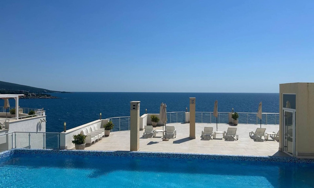 Dobra Voda Apartment | Prestige Apartment - Sea View, Private Beach, Pools & Fitness