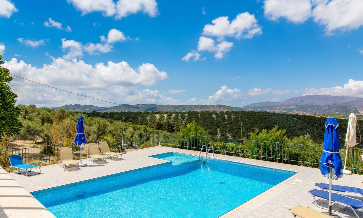 Kolymbari Villa | Private pool ★ Exclusive Mill Villa ★ Sea view ★ 4 bedrooms