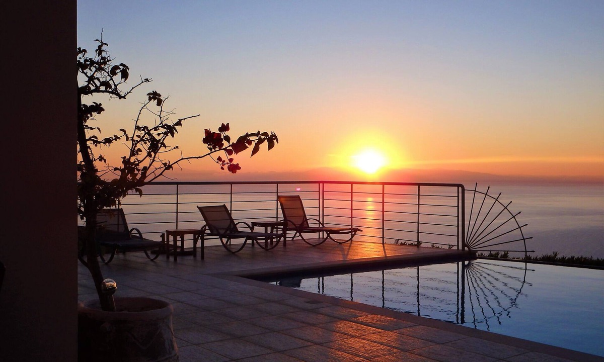 Skala Villa | Private Villa with Large Infinity Pool & Stunning Ionian Views