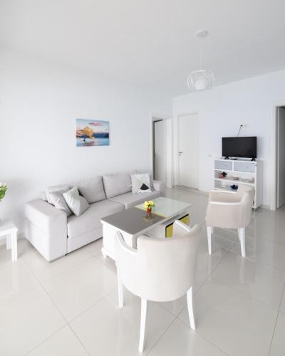 Qeparo Apartment | Qeparo Pano Rooms