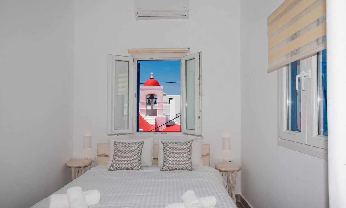 Mykonos Town Hotel | Queen Bed Economy Room