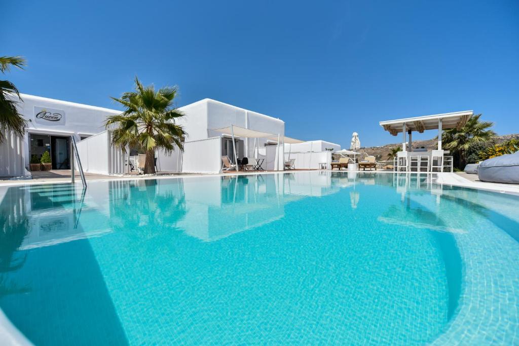 Paraga House | Queen Elegant Suites