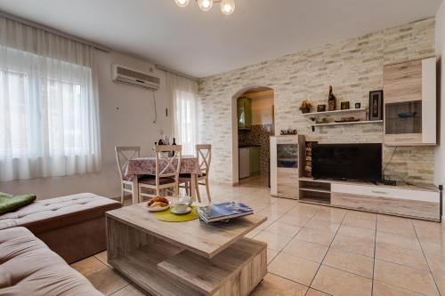 Maini Apartment | Quiet Getaway Budva