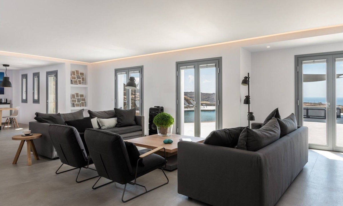 Plintri Villa | R 146 Luxury Villa with Private Pool Fantastic Views Outdoor Audio System