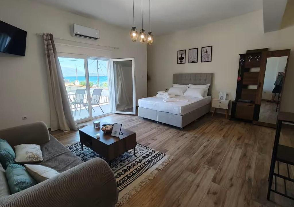 Nerantza Apartment | RAINBOW Orange