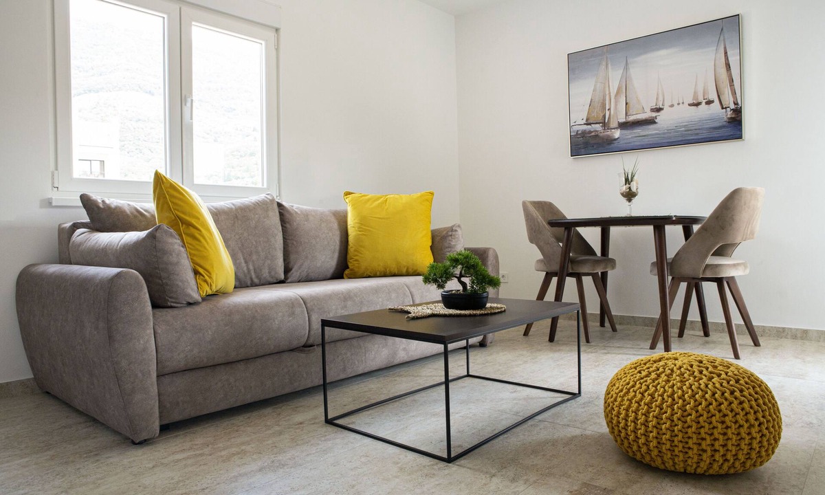 Sutomore Apartment | Relaxing One-bedroom Apartment with Rooftop Pool