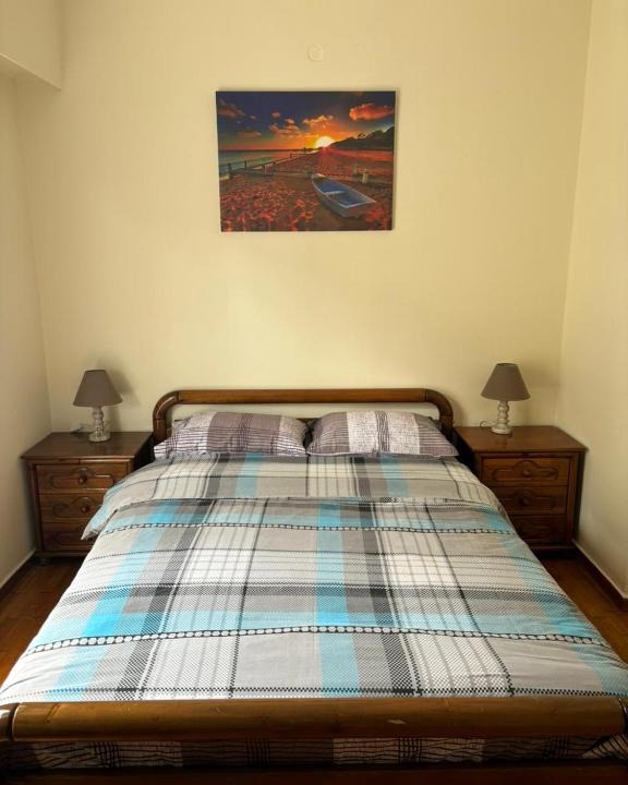 Agios Panteleimonas Bed & Breakfast | Remoundou 18 rental room