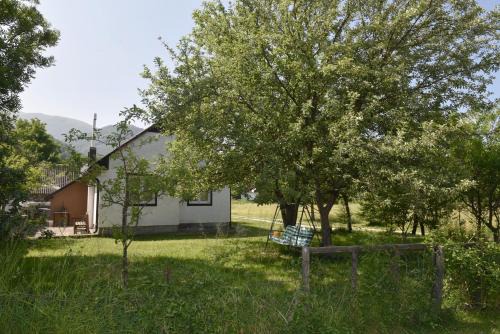 Mojkovac House | Rest House Tara