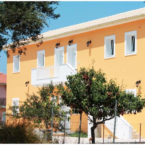 Drosia Apartment | Retreat Apartments in Drosia - Apartment for 4