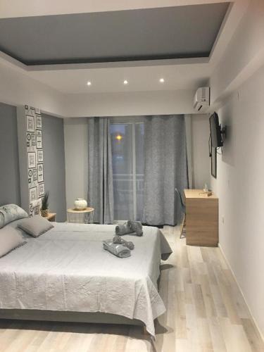 Faliraki Apartment | RHODIAN TREASJURE Spiridione Studios