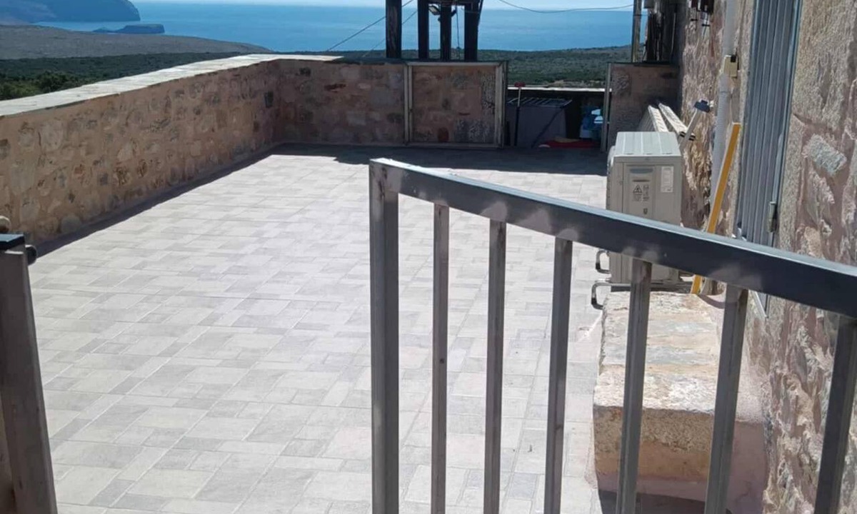 Omales House | Rinio's Stone House – Authentic Mani Experience with Sea Views Built in 1896