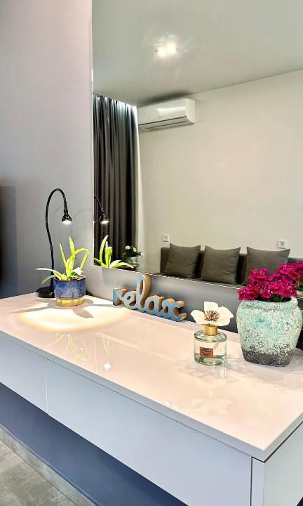 Kallithea Apartment | Rita Seaview Rooms by TravelPro Services Kallithea Halkidiki