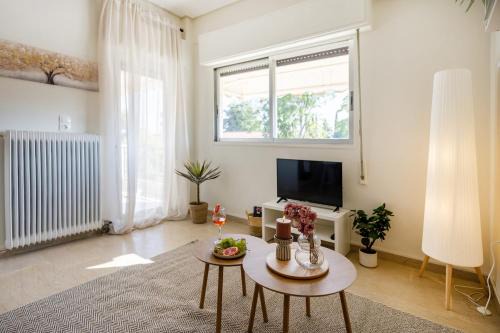 Kalambaka Apartment | Rock White Lotus