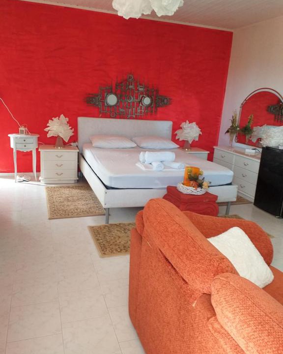 Spata-Artemida Apartment | Roulas Cozy Apartments