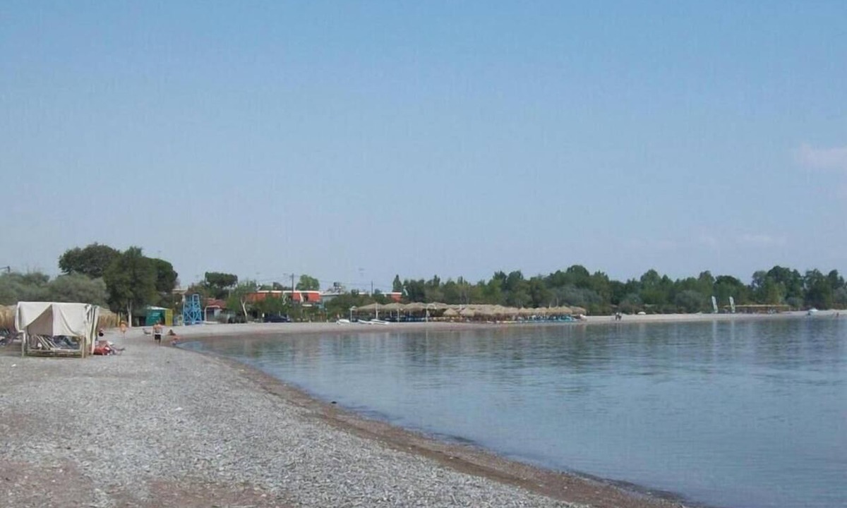 Nikolaiika Apartment | Rousetis Two-Bedroom Apt 105 - 200m from the Sea
