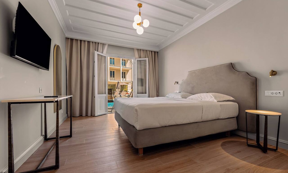Nidri Hotel | Royal Nidri Suites