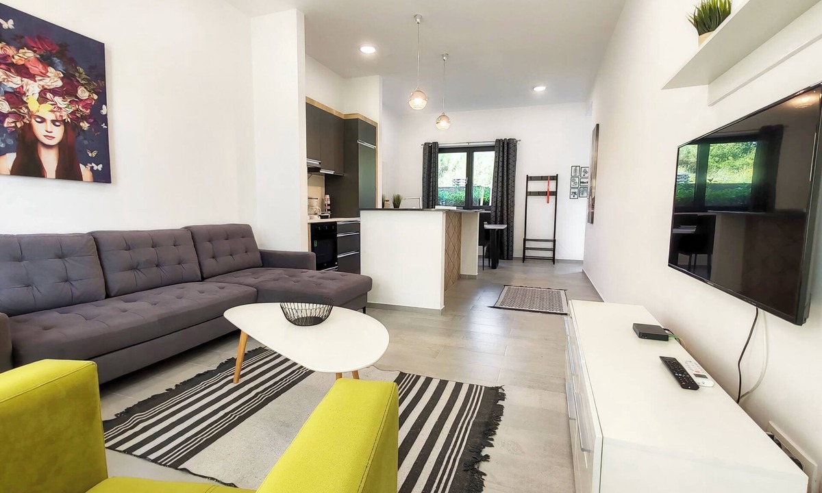 Becici Apartment | Royal Serenity