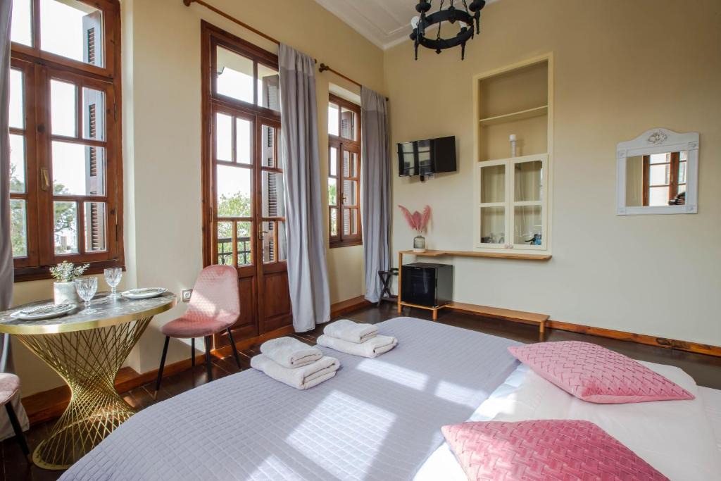 Old Town Rethymnon House | Ruby 'n Emerald studio's