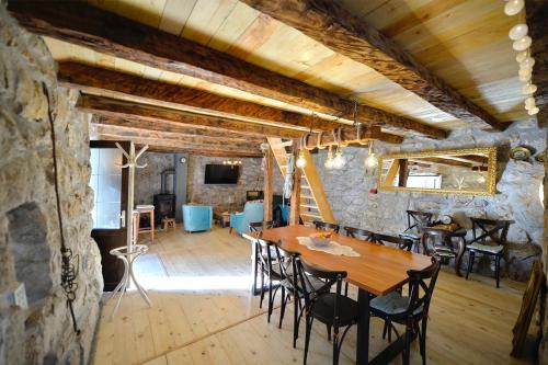 Donje Polje House | Rustic house Pojata