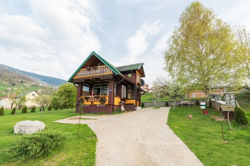 Plav House | Salerno camp