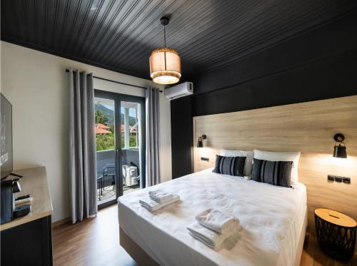 Vassiliki Apartment | Salty Dog Suites
