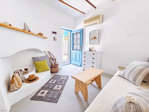 Marathokampos House | Samos Retroscape