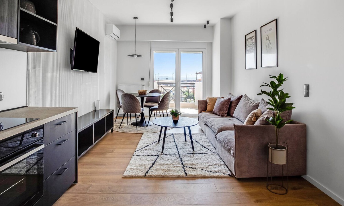 Thessaloniki Apartment | Sanders Arch - Pleasant 1-Bdr. Apt. w/ Balcony
