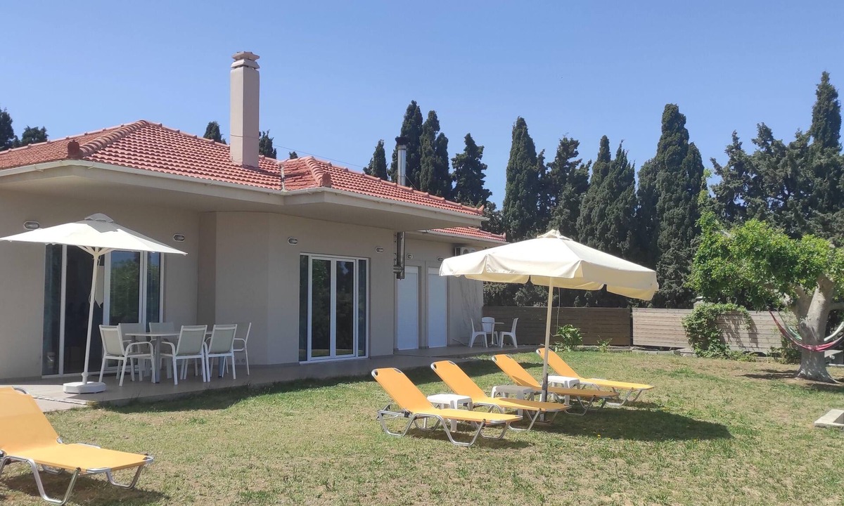 Xiro Chorio House | Sea Breeze Villa, stunning garden sea view