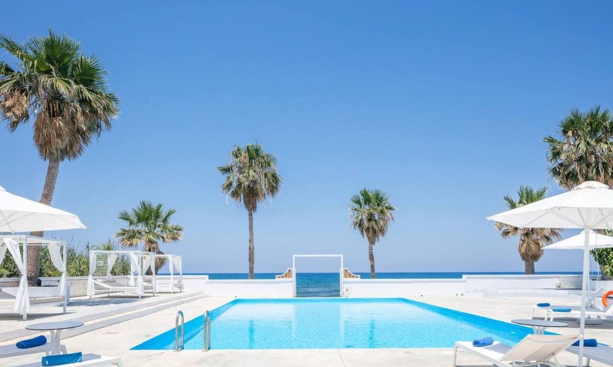 Pigianos Kampos Villa | Sea front Villa Pueblo -Thalasses Villas byDomisi