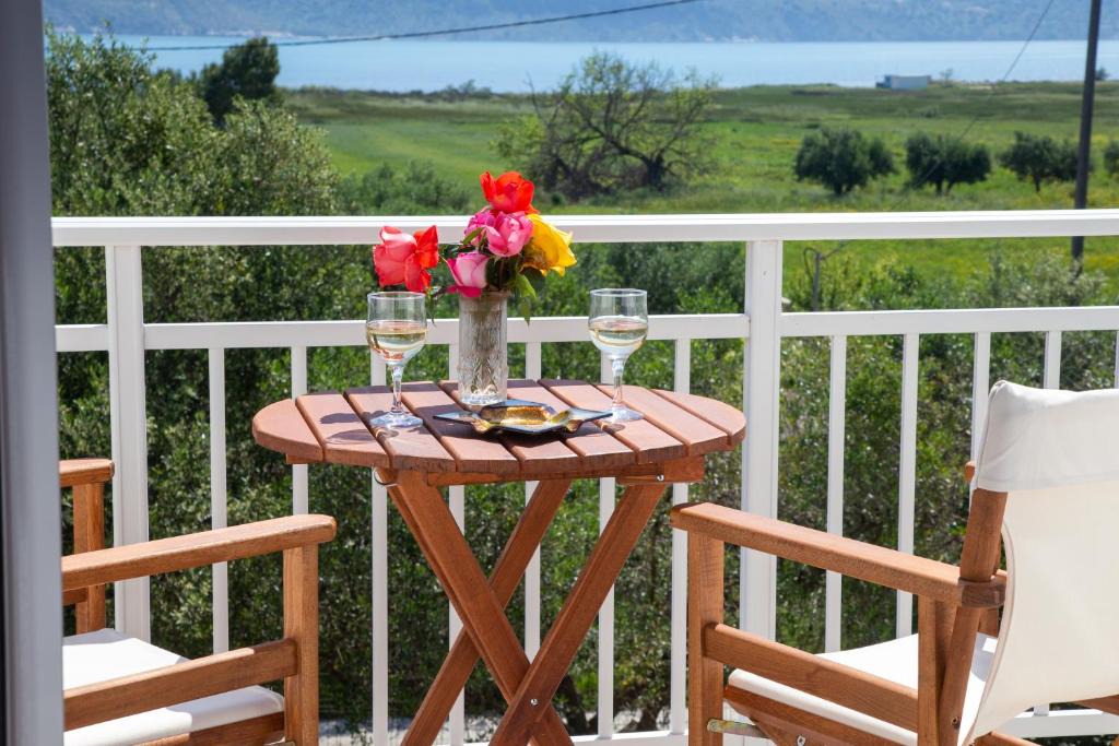 Agios Dimitrios House | SEA & OLIVES HOUSE