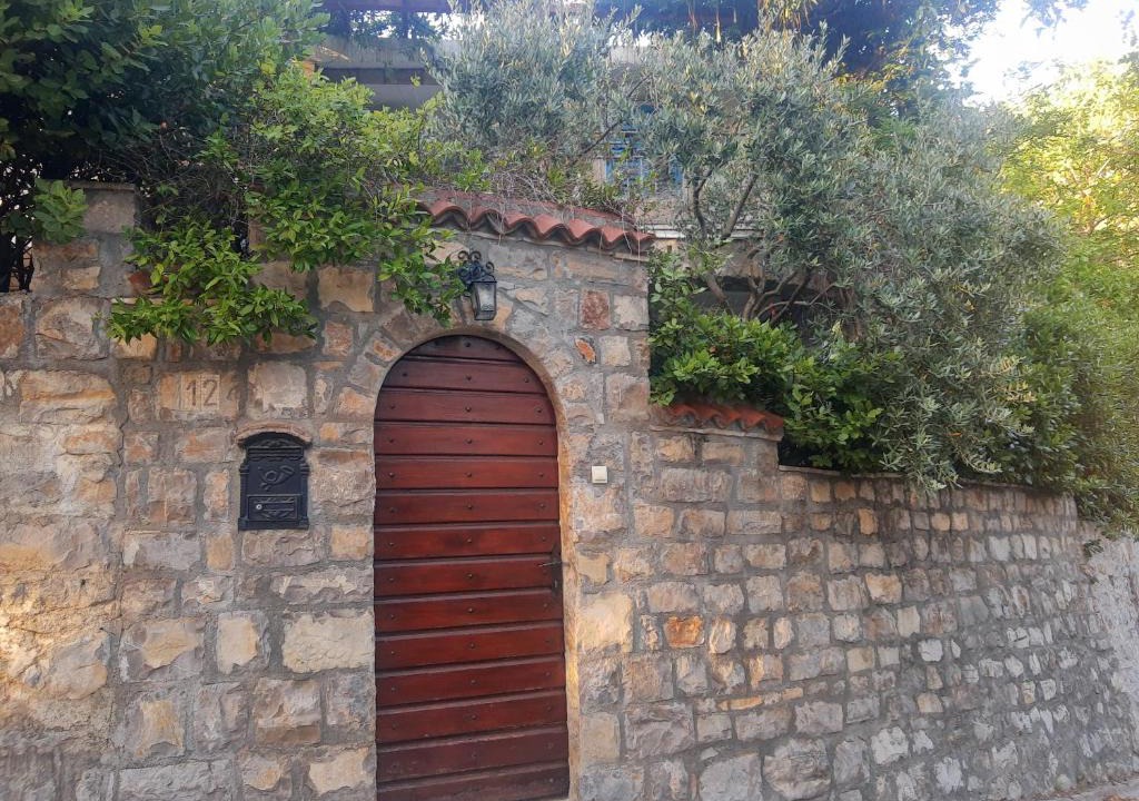 Petrovac Villa | Sea-side Old Stone Villa with a private Garden