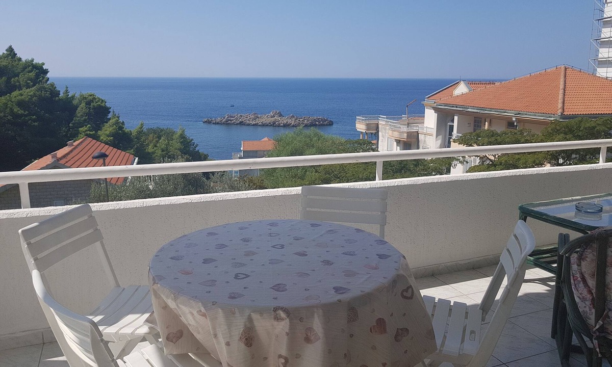 Sveti Stefan Apartment | Sea view apartment with large balcony in Sveti Stefan